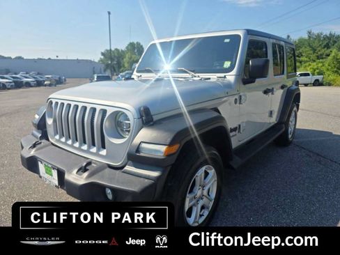 Used 2022 Jeep Wrangler Unlimited Sport AWD/4WD image 1
