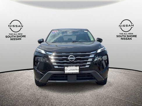 Certified 2026 Nissan Rogue SV AWD/4WD image 2