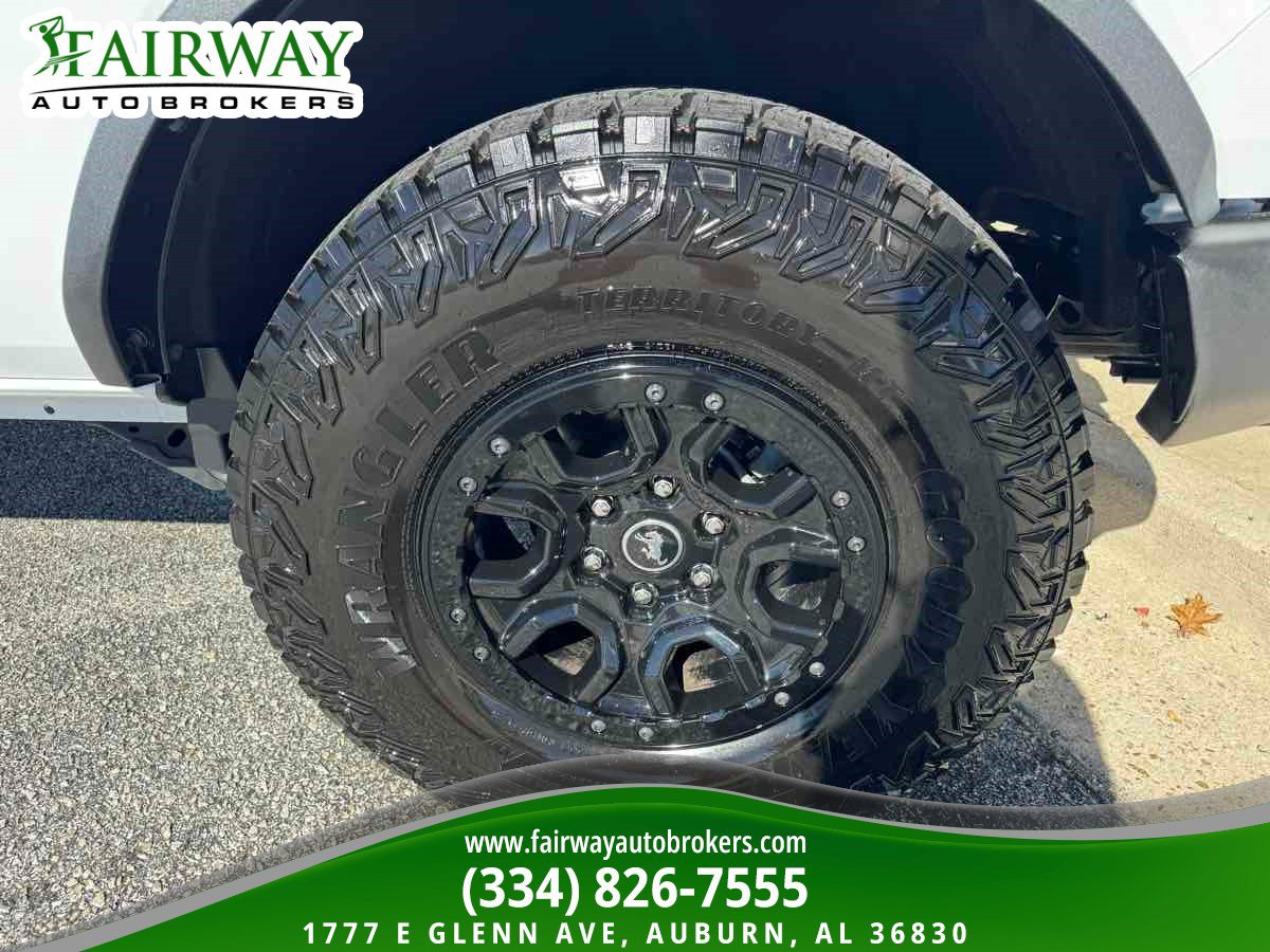 Used 2024 Ford Bronco Wildtrak AWD/4WD image 32
