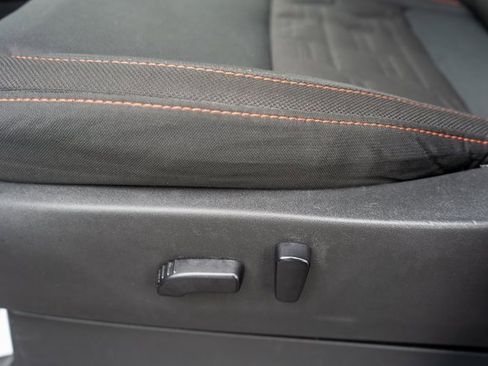 Used 2022 Nissan Frontier PRO-4X w/ Technology Package image 17