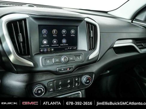 Used 2024 GMC Terrain SLE FWD image 12