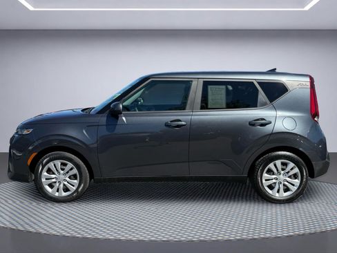 Used 2020 Kia Soul LX FWD image 3