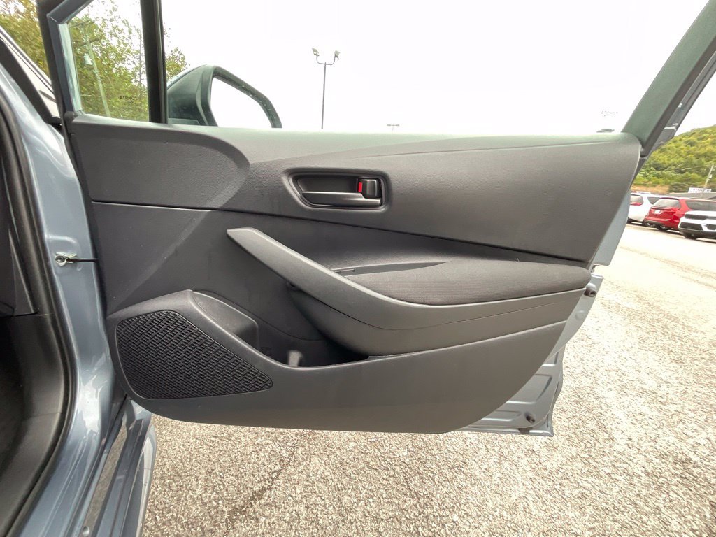 Used 2026 Toyota Corolla LE FWD image 21