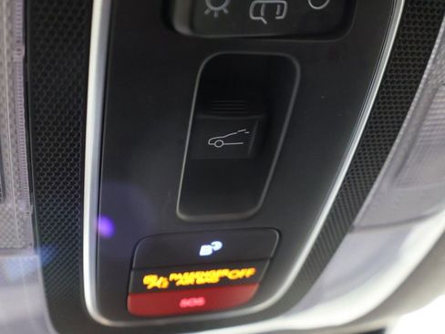 Used 2025 Hyundai Elantra Limited FWD image 52