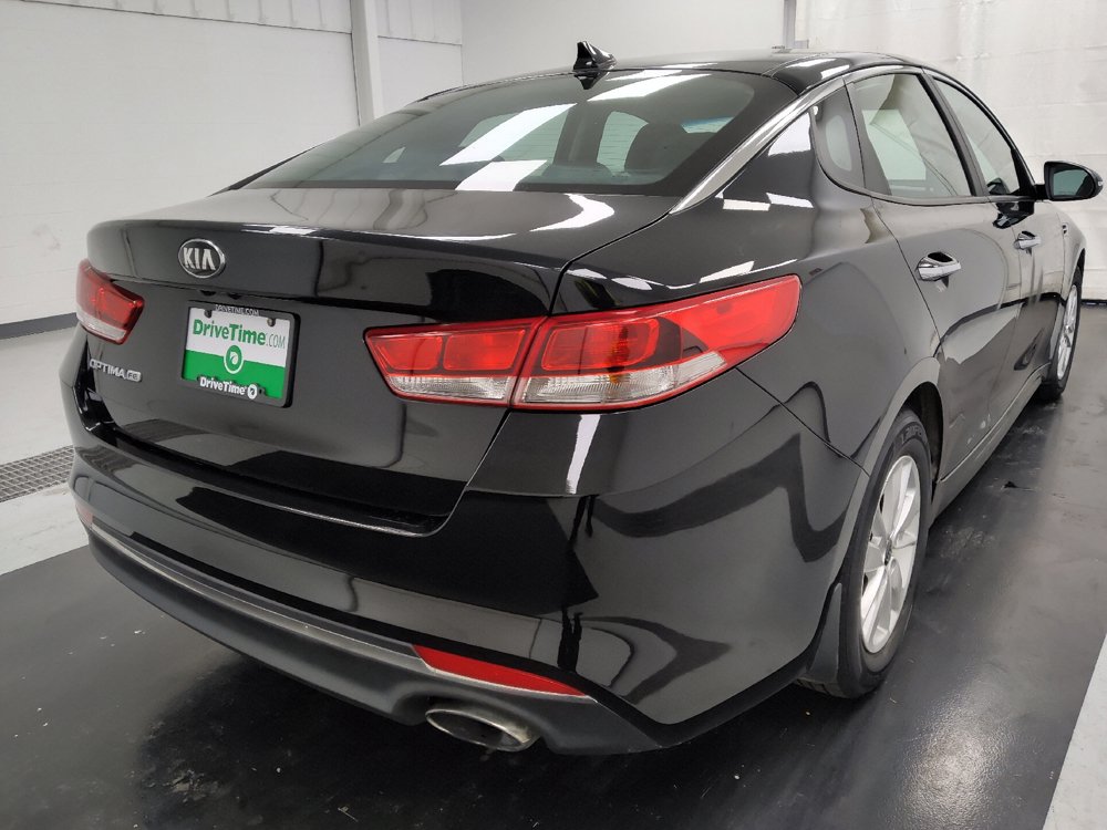 Used 2017 Kia Optima LX FWD image 9