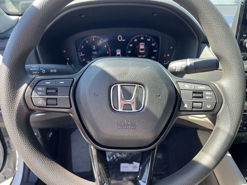 Used 2025 Honda Accord SE image 17