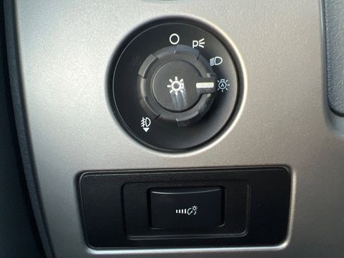 Used 2014 Ford F150 Lariat w/ Equipment Group 502A Luxury image 21