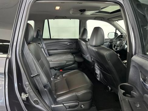 Used 2019 Honda Pilot Touring image 28
