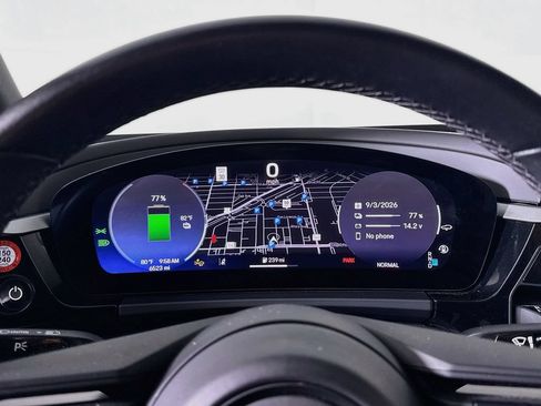 Certified 2025 Porsche Macan 4S Electric AWD/4WD image 13