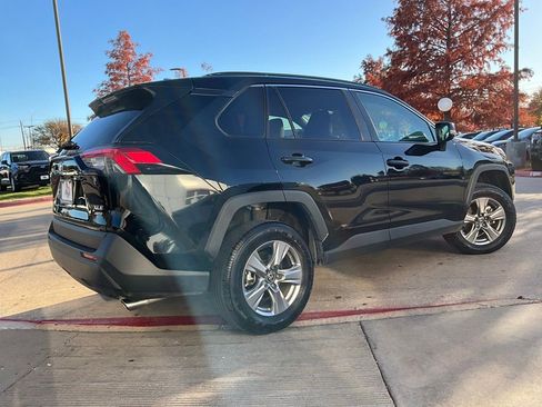 Used 2025 Toyota RAV4 XLE image 6