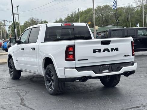 New 2026 RAM 1500 4x4 Crew Cab image 10