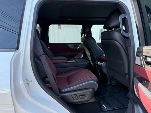 Used 2025 INFINITI QX80 Autograph image 30