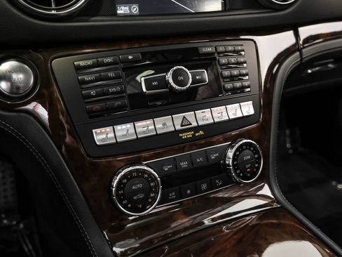 Used 2013 Mercedes-Benz SL 550 SL 550 Roadster 2D image 27