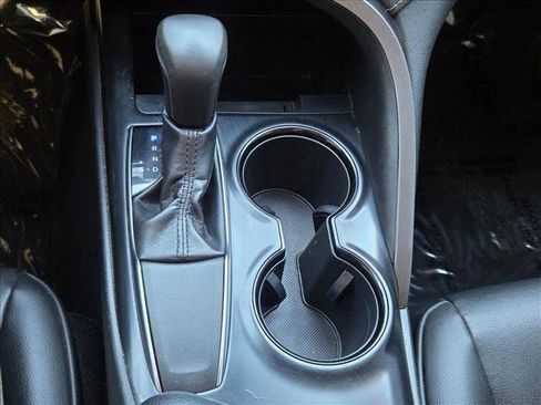 Used 2019 Toyota Camry SE image 13