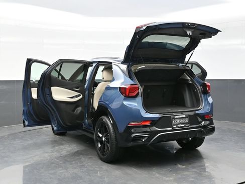 Used 2024 Buick Encore GX Sport Touring image 37