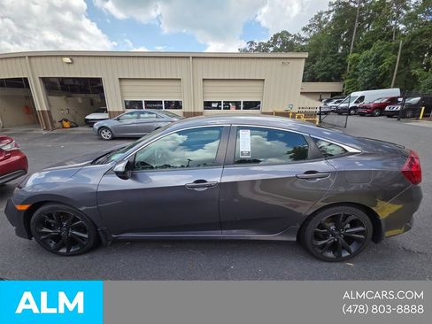 Used 2019 Honda Civic Sport image 2