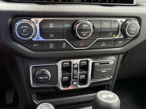 New 2026 Jeep Wrangler Unlimited Sport AWD/4WD image 15