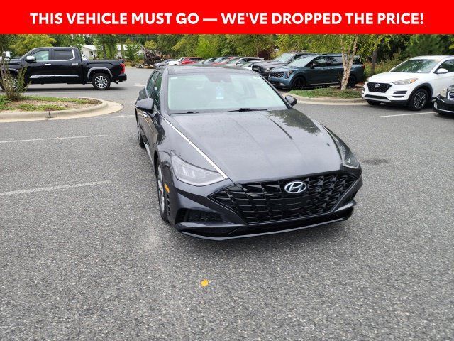 Used 2021 Hyundai Sonata SEL w/ Convenience Package FWD image 3