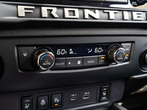 New 2026 Nissan Frontier SV w/ Tow Package AWD/4WD image 18
