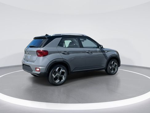 Certified 2022 Hyundai Venue Limited image 7