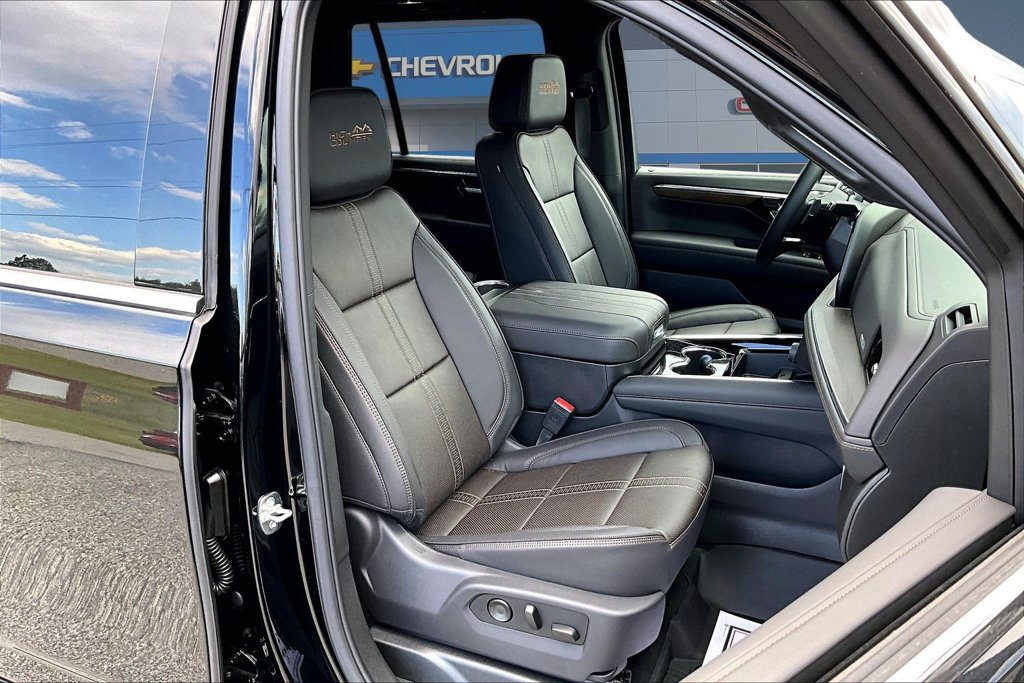 New 2026 Chevrolet Tahoe High Country AWD/4WD image 9