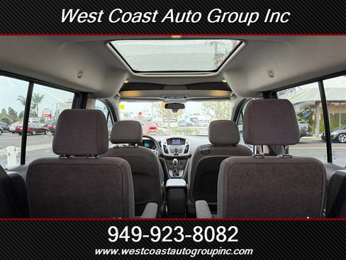 Used 2016 Ford Transit Connect XLT image 18