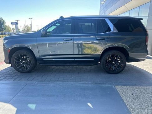 Used 2021 Cadillac Escalade Premium Luxury w/ LPO, Illumination Package AWD/4WD image 8