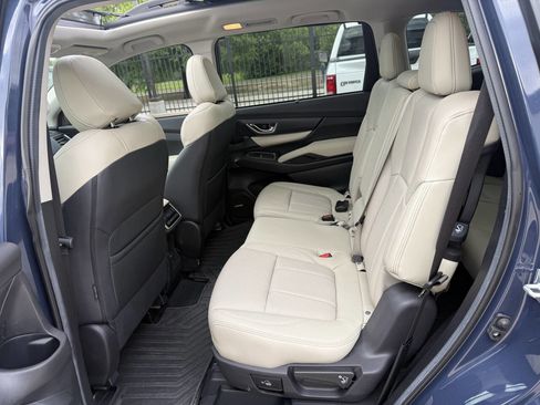 Used 2024 Subaru Ascent Limited w/ Technology Package AWD/4WD image 13