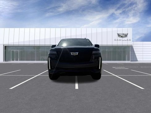 Certified 2024 Cadillac Escalade Sport w/ Touring Package AWD/4WD image 7