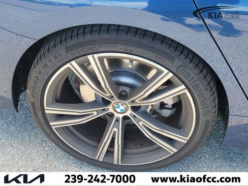 Used 2021 BMW 330i Sedan w/ Convenience Package RWD image 9