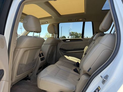 Used 2013 Mercedes-Benz GL 450 4MATIC image 11