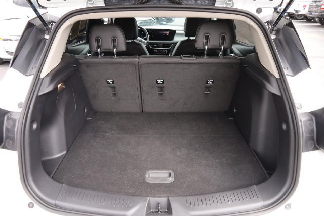 Used 2024 Buick Encore GX Sport Touring FWD image 7