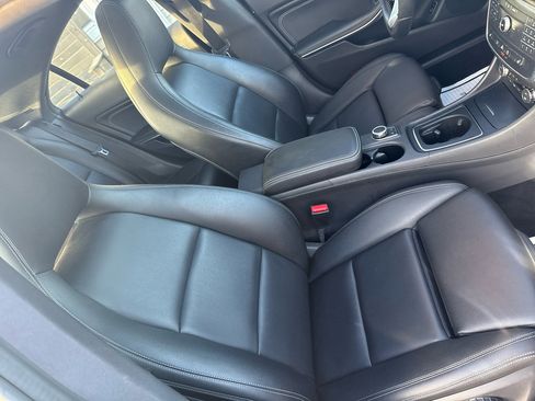 Used 2016 Mercedes-Benz CLA 250 image 24