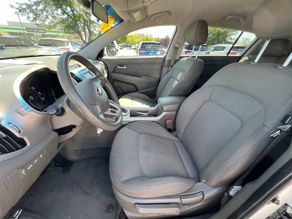 Used 2016 Kia Sportage LX AWD/4WD image 18