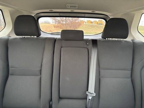 Used 2024 Nissan Rogue S image 29