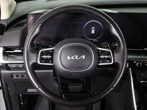 Used 2024 Kia Carnival SX Prestige image 45