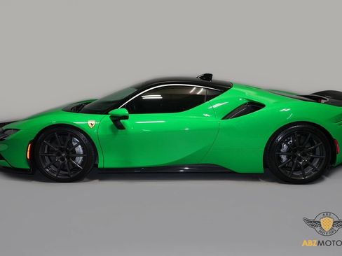 Used 2021 Ferrari SF90 Stradale image 4