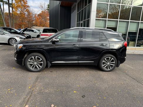 Used 2020 GMC Terrain Denali image 2