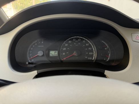 Used 2011 Toyota Sienna LE w/ Towing Pkg FWD image 12