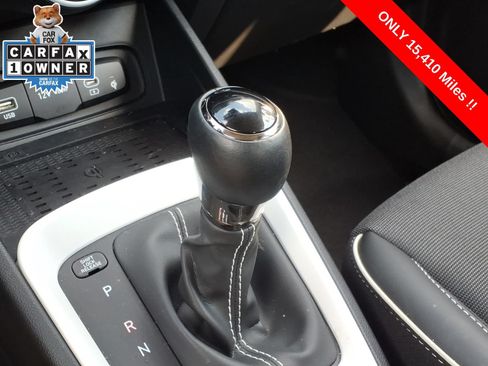 Used 2026 Hyundai Venue SEL FWD image 20