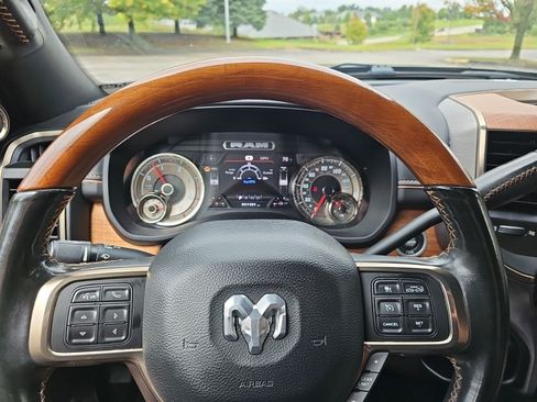 Used 2022 RAM 2500 Limited AWD/4WD image 20