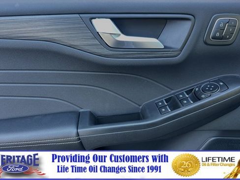 New 2024 Ford Escape SE w/ PHEV Premium Package FWD image 8