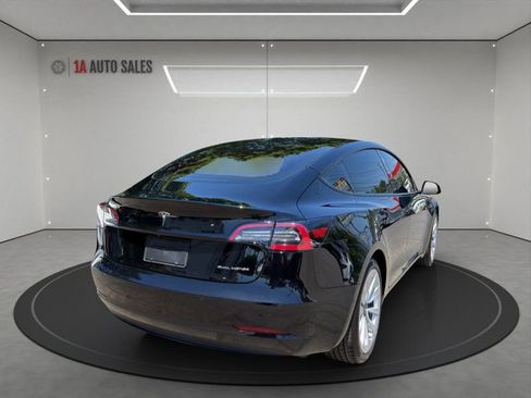 Used 2022 Tesla Model 3 Long Range AWD/4WD image 5