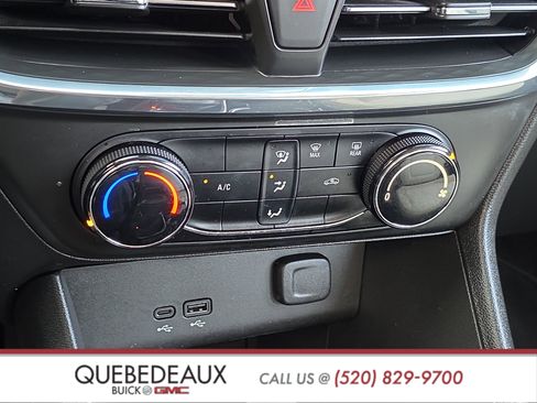 Used 2024 Buick Encore GX Preferred FWD image 17
