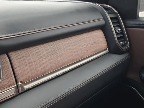 Used 2022 RAM 1500 Limited w/ Body Color Bumper Group image 37