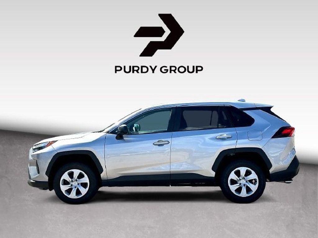 Certified 2025 Toyota RAV4 LE FWD image 5