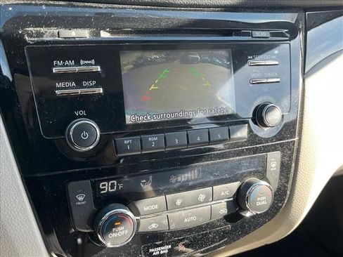 Used 2018 Nissan Rogue Sport SV w/ SV All-Weather Package image 12