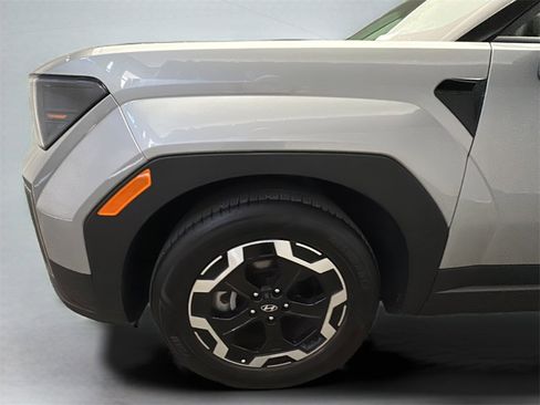 Certified 2025 Hyundai Santa Fe SEL image 3