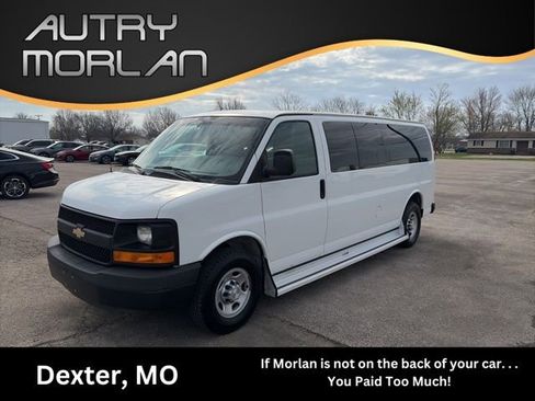 Used 2016 Chevrolet Express 3500 LS image 1