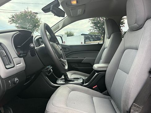 Used 2019 Chevrolet Colorado W/T w/ Custom Special Edition RWD image 8